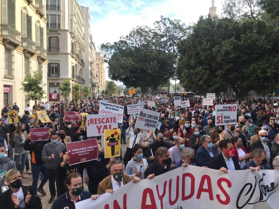 Protesta de la hostelería malagueña por las nuevas restricciones 'Sin ayudas nos arruinan"