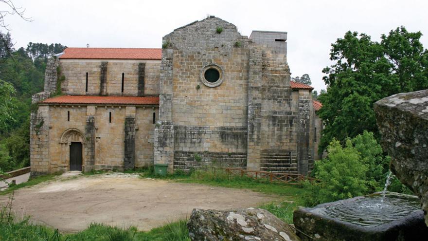 O Concello de Silleda alerta a Patrimonio da deterioración do muro do mosteiro de Carboeiro