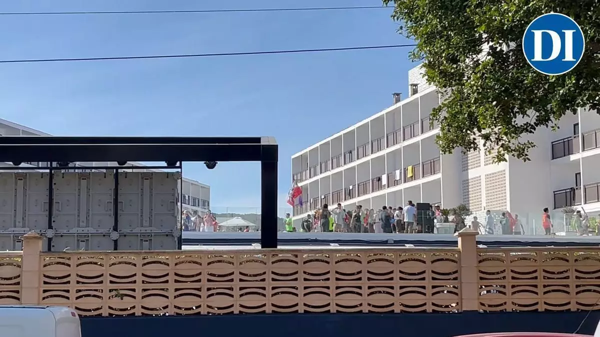 Indignación en Platja d’en Bossa con las fiestas de los Erasmus en Ibiza: "Es imposible vivir en el barrio"