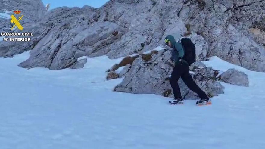 El lamento del hermano del joven montañero desaparecido desde el lunes en Picos de Europa: &quot;Están siendo días muy difíciles&quot;