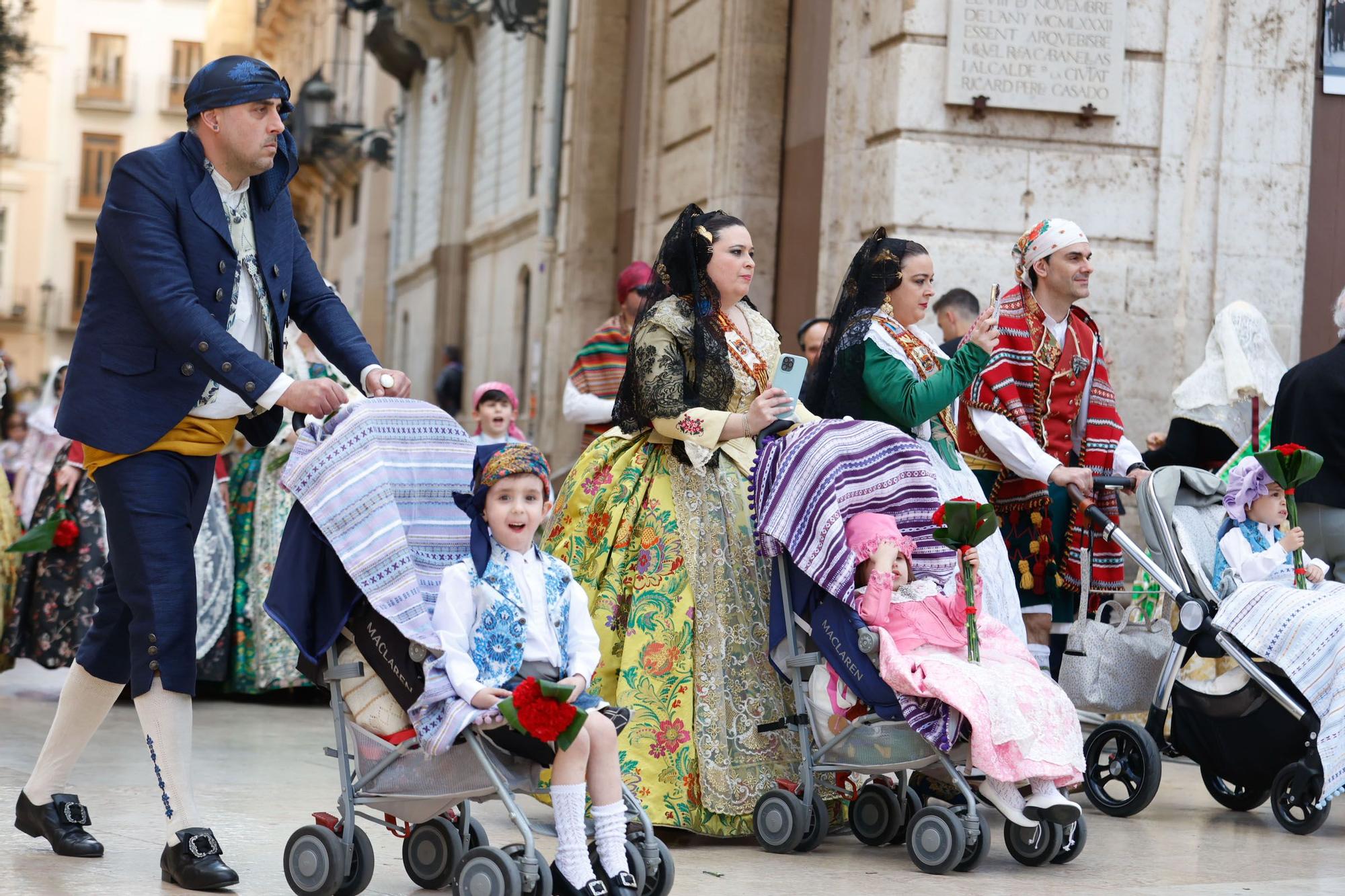 Búscate en el primer día de la Ofrenda en la calle San Vicente entre las 17:00 y las 18:00