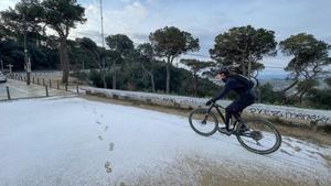 Neu a Barcelona: aquestes són les zones on està nevant