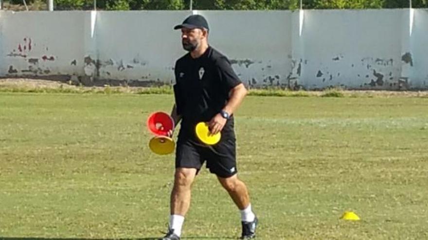 Víctor Basadre ya entrena al Real Murcia