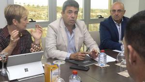 Dirigents del PP valencià demanen una sortida a la crisi amb Mompó de nou líder