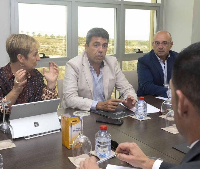 Dirigents del PP valencià demanen una sortida a la crisi amb Mompó de nou líder