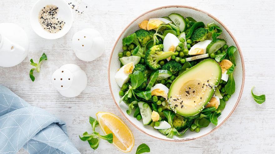 Dieta para adelgazar en verano: Comidas sencillas, frutas recomendadas y ejercicio ideal