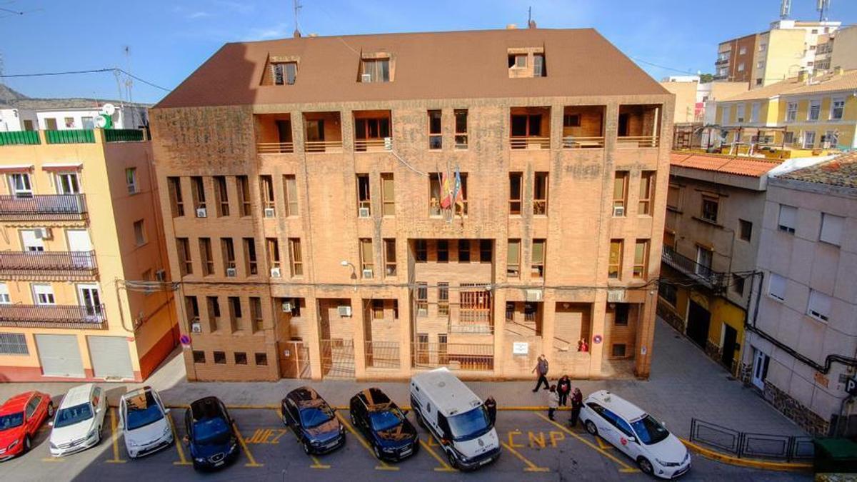 Juzgados de Elda, donde se ha admitido a trámite la querella.
