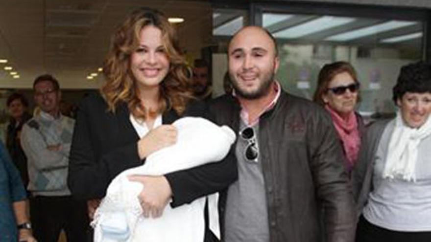 Kiko Rivera, junto a Jessica Bueno y su bebé.