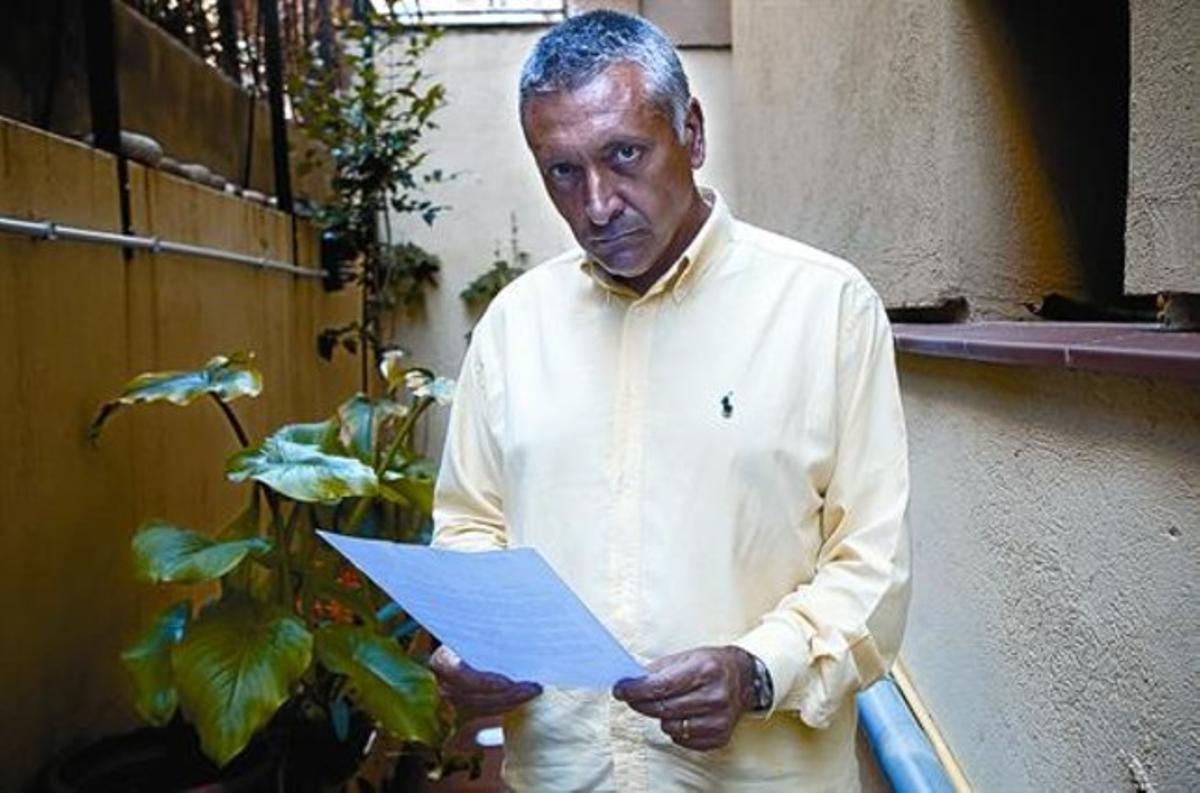 La carta 8 Manrique mostra la missiva que fa un any va rebre de l’etarra penedit Rafael Caride Simón. La carta 8 Manrique mostra la missiva que fa un any va rebre de l’etarra penedit Rafael Caride Simón.
