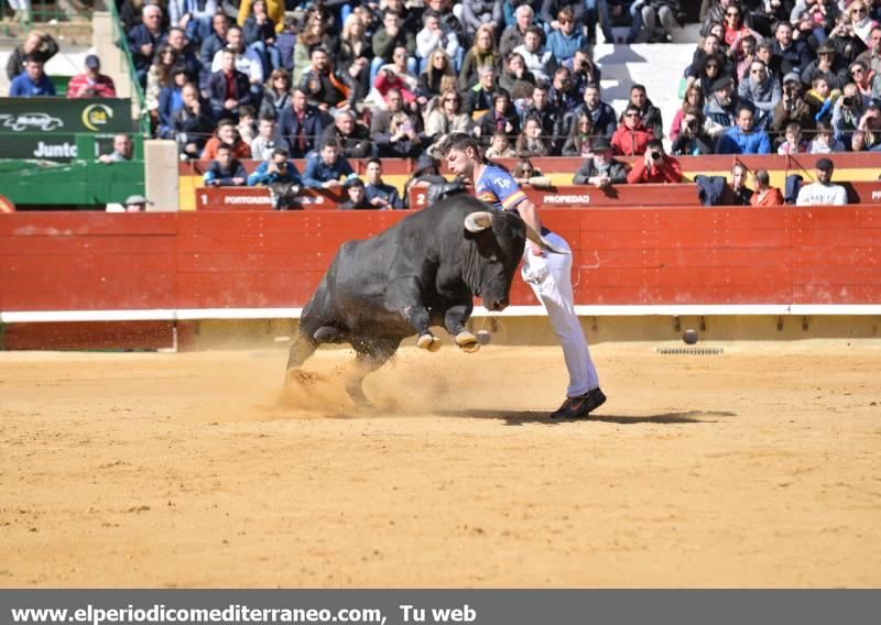 Los recortadores llenan la plaza de Castellón