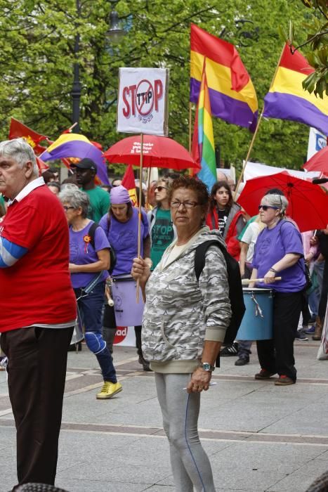Manifestación "Pasacalles por la digindad" en Gijón