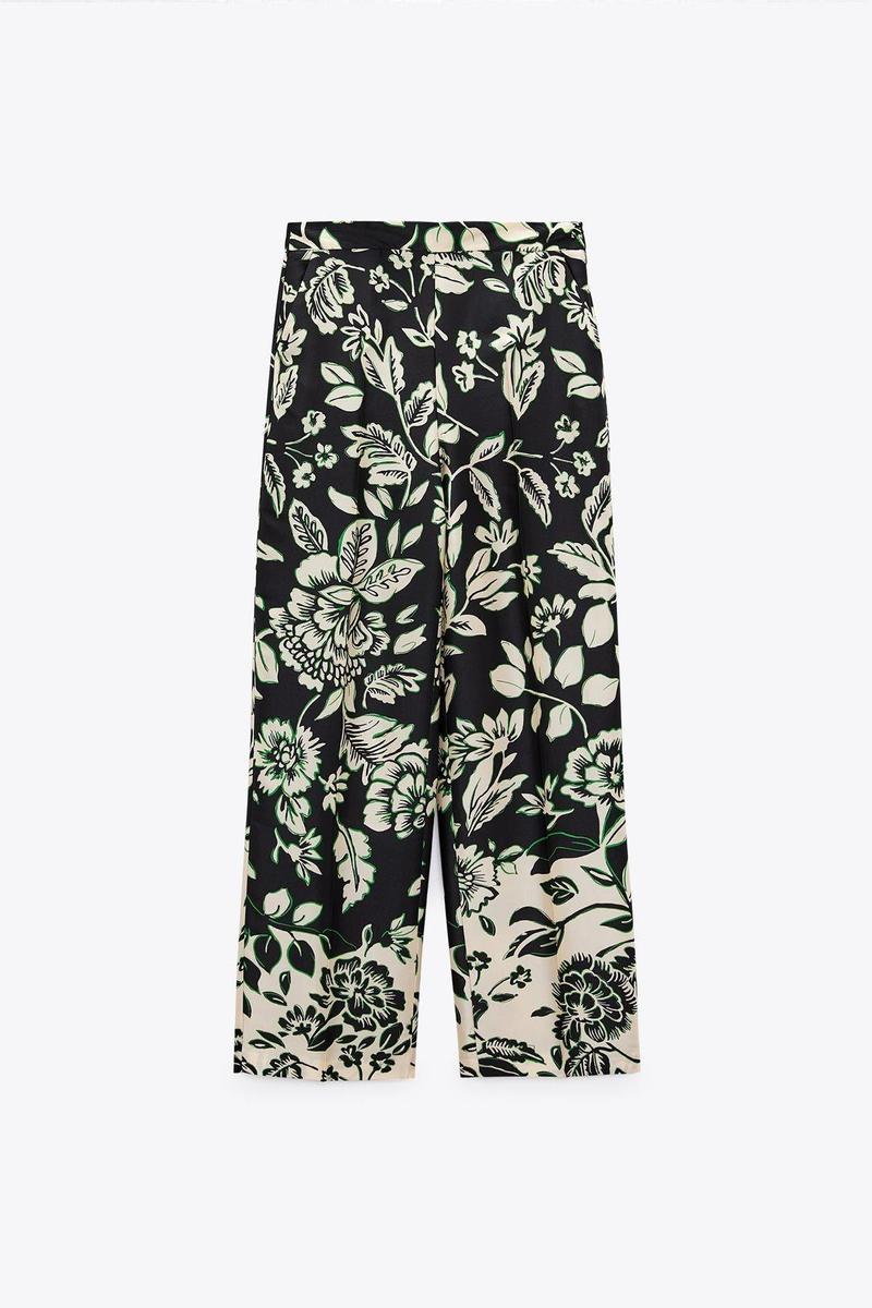 Pantalón estampado, de Zara