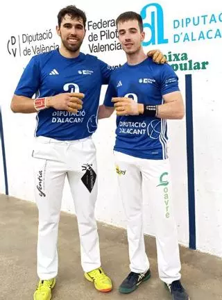 Salva Palau i Gimeno continuen avant en Petrer