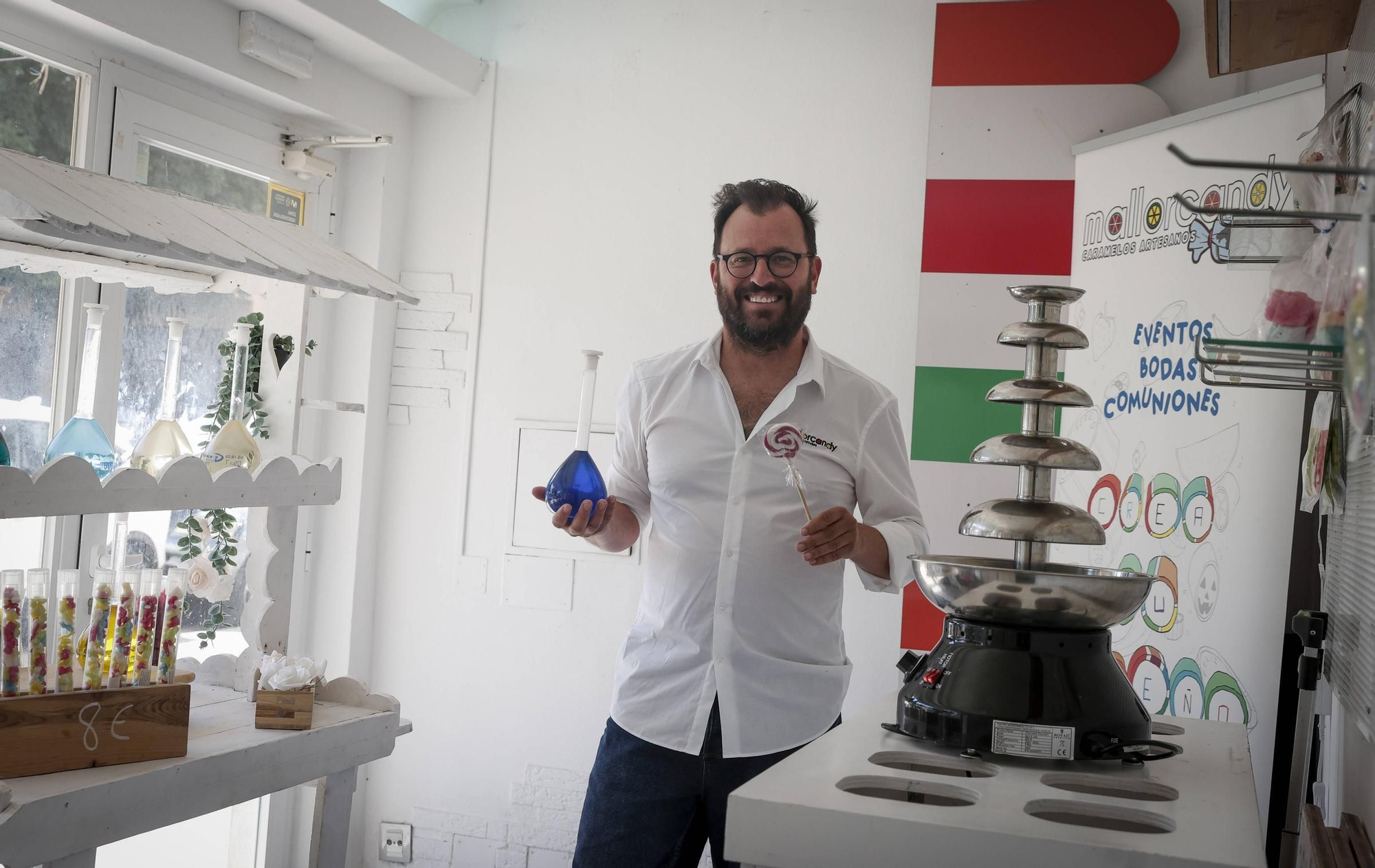 En el obrador de Mallorcandy, especialista en golosinas artesanas