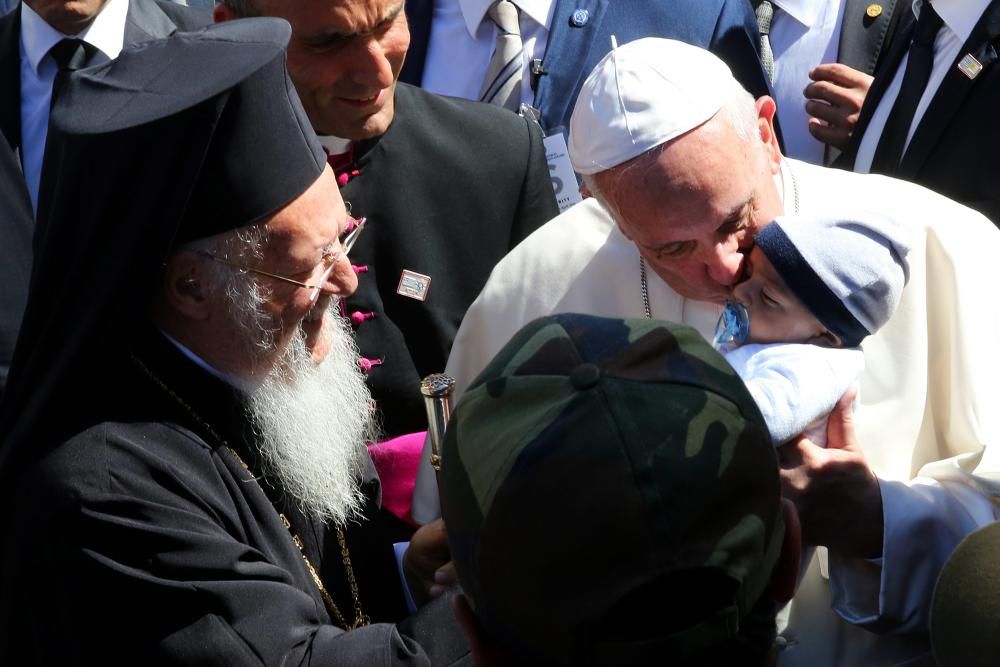 Visita del Papa a los refugiados en Lesbos.