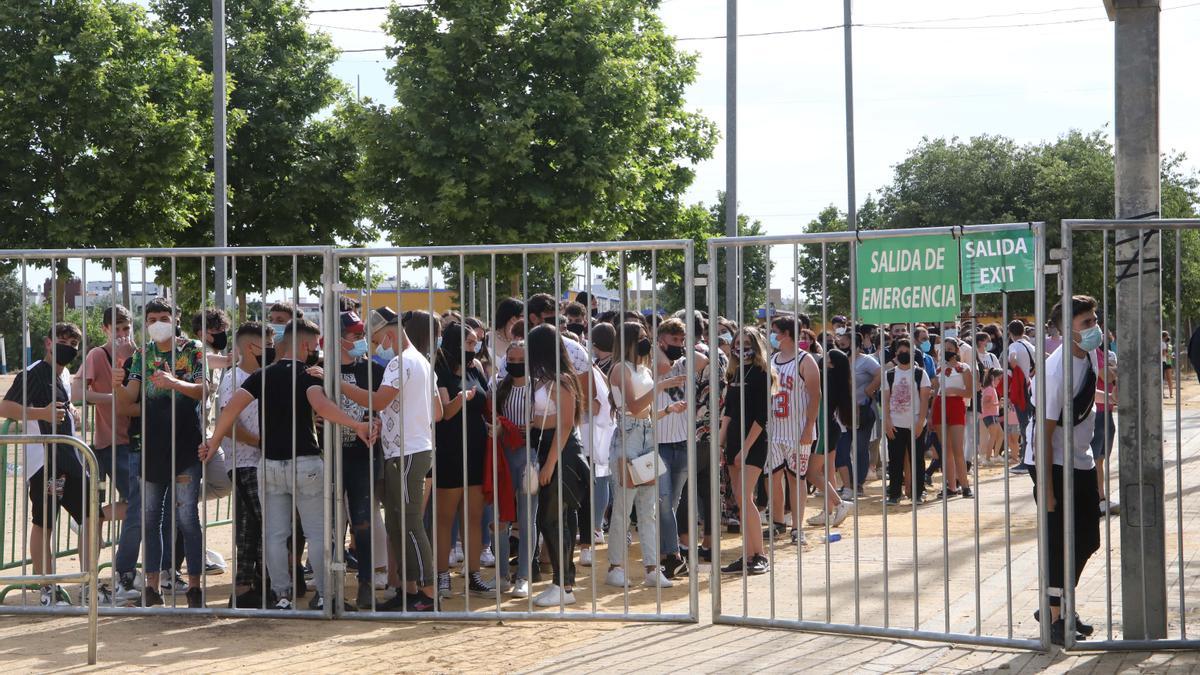 Los más jóvenes toman el 'Arenal Park'