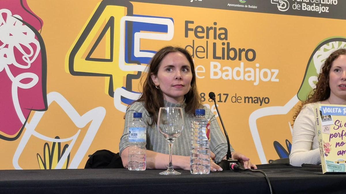 Violeta Reed en la Feria del Libro de Badajoz