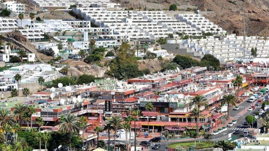 Los dueños de viviendas en suelo turístico en Canarias, sancionados con hasta 30.000 euros por &quot;vivir en su casa&quot;