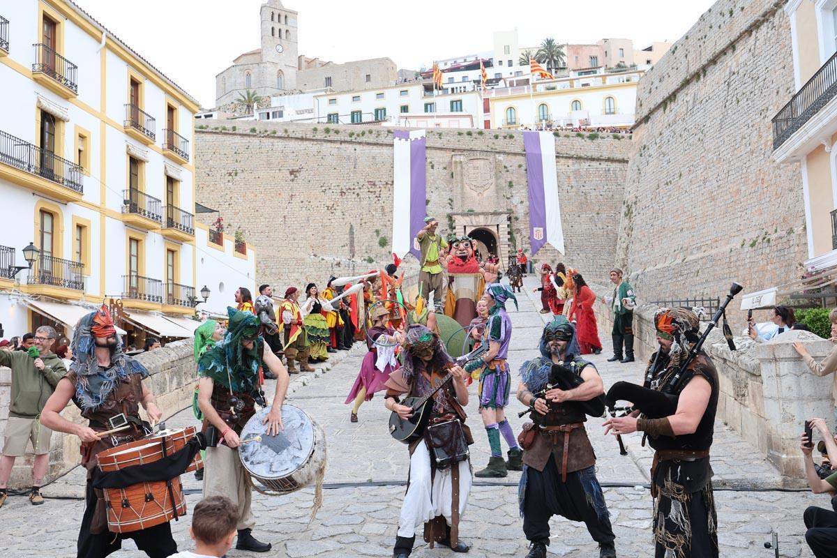 Espectáculo de una edición anterior de la Ibiza Medieval.