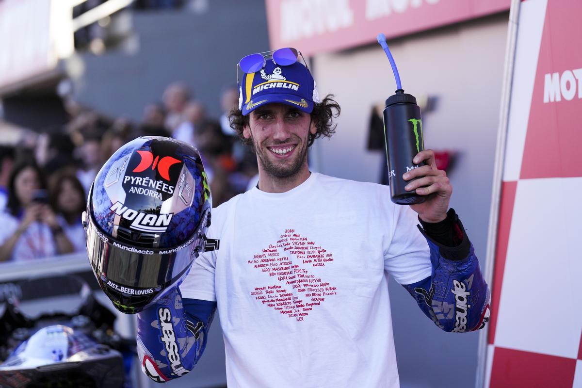 Àlex Rins despide a Suzuki del Mundial con una segunda victoria, esta vez en Valencia.