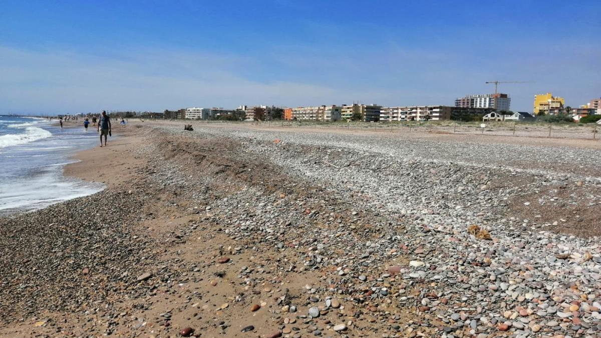 Vista de la playa de Almardà y al fondo, Canet.