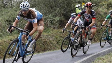 Etapa de la Vuelta a España: subida al Alto de La Camperona