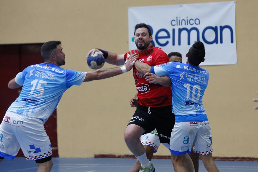 Las imágenes del Cajasur Córdoba Balonmano ante el Sporting Alicante