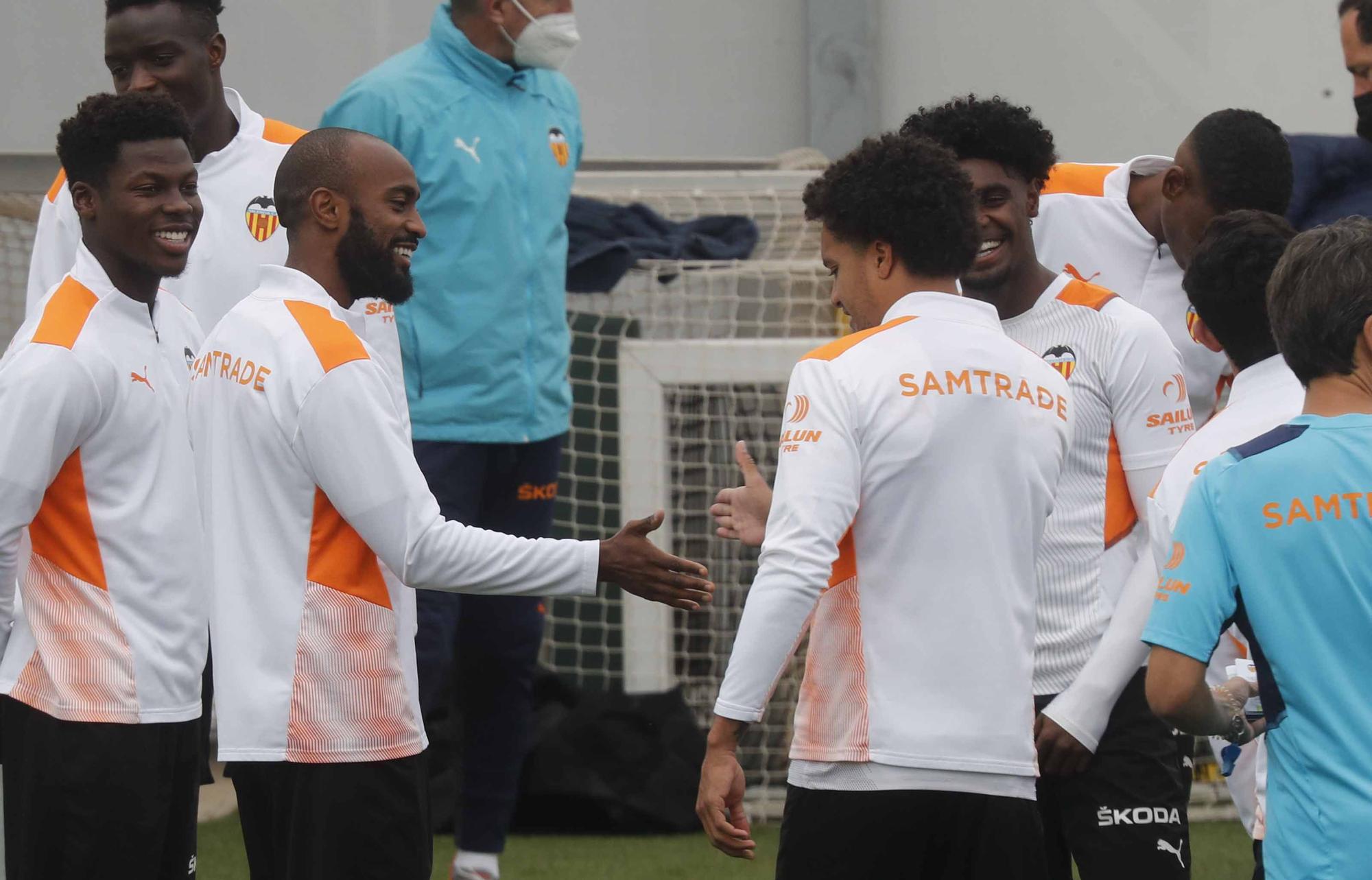 Entrenamiento del Valencia CF previo al partido frente a Osasuna