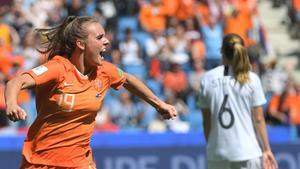 Jill Roord celebra su gol durante el partido del Mundial de Fútbol Femenino que enfrentó este martes a Holanda y Nueva Zelanda, en Le Havre, Francia.