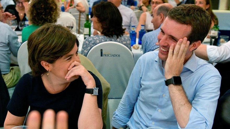 Casado niega que Rajoy haya intentado frenar la comida de exministros frente a Santamaría