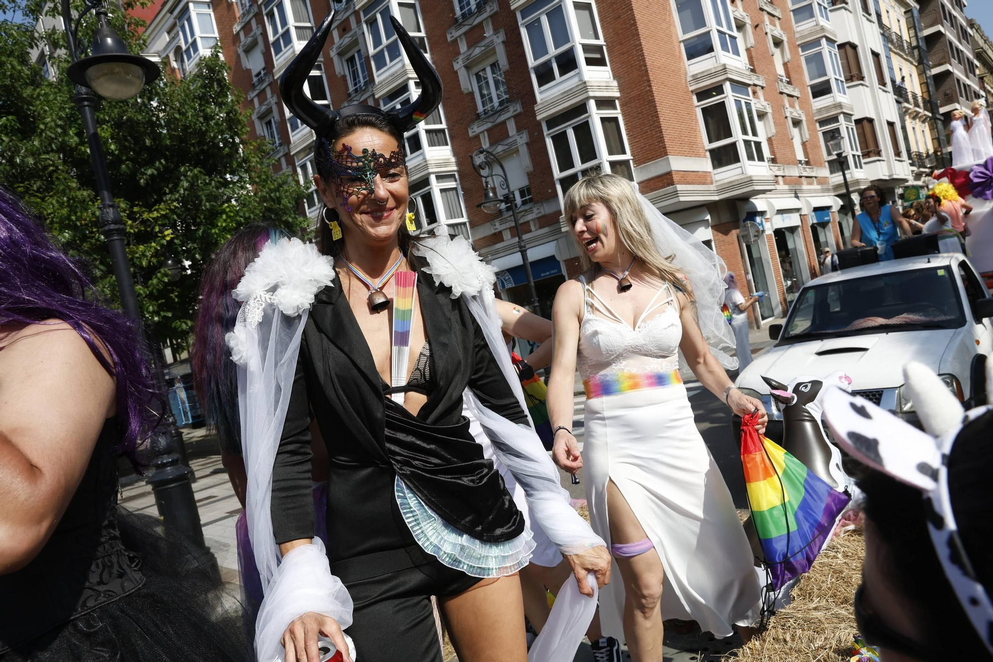 Así fue el desfile del Orgullo en Gijón (en imágenes)