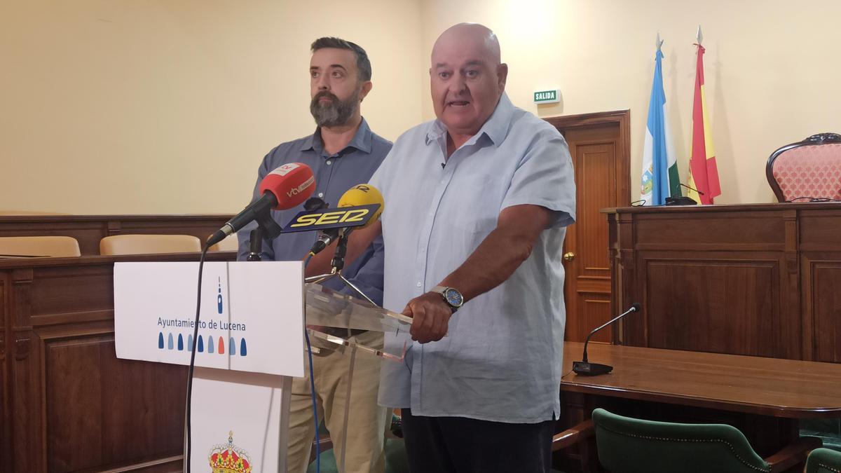 Rafael Saco, diputado provincial de Vox, y Antonio Hidalgo, concejal en Lucena.