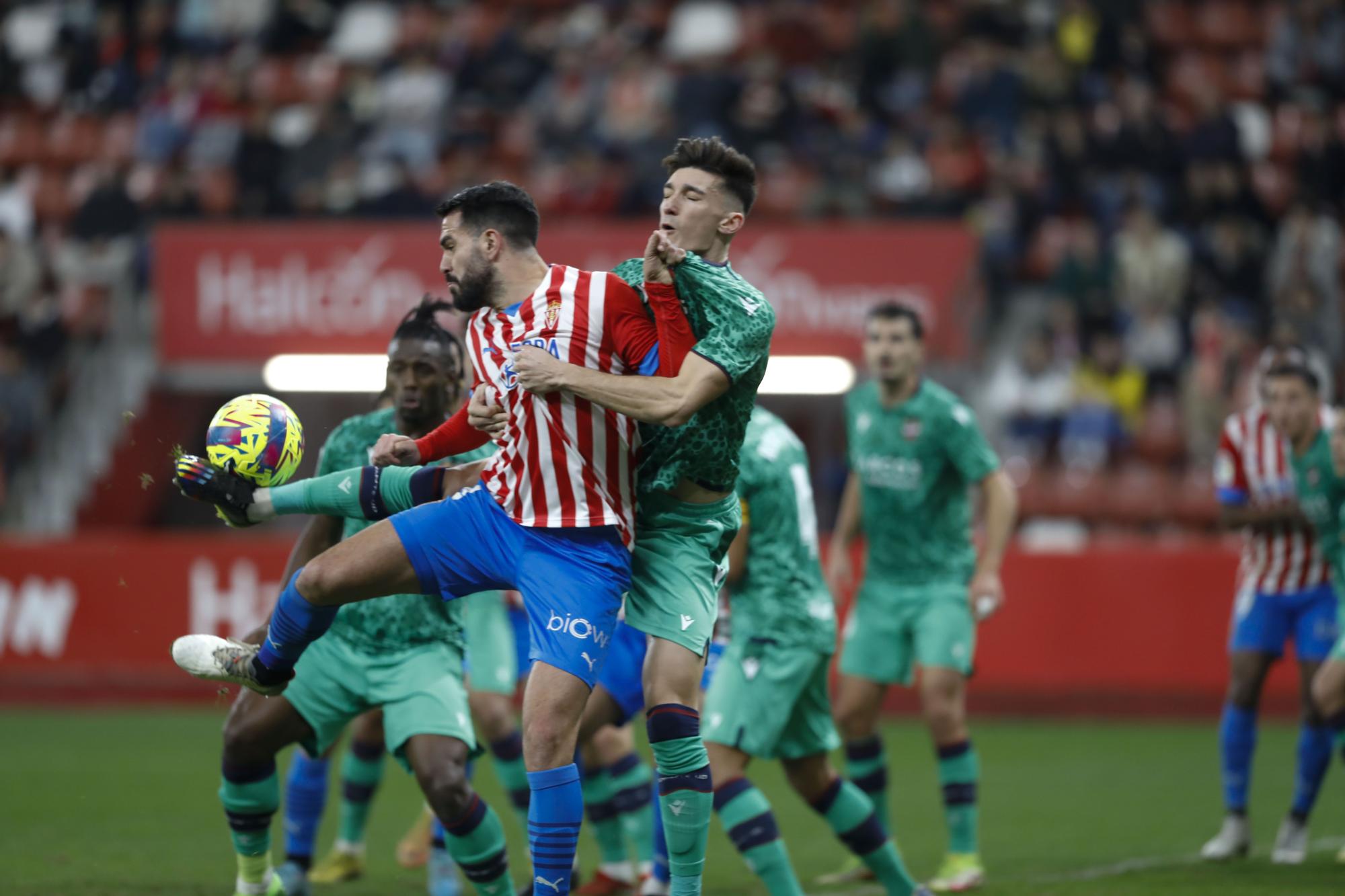 EN IMÁGENES: El encuentro entre el Sporting y el Levante