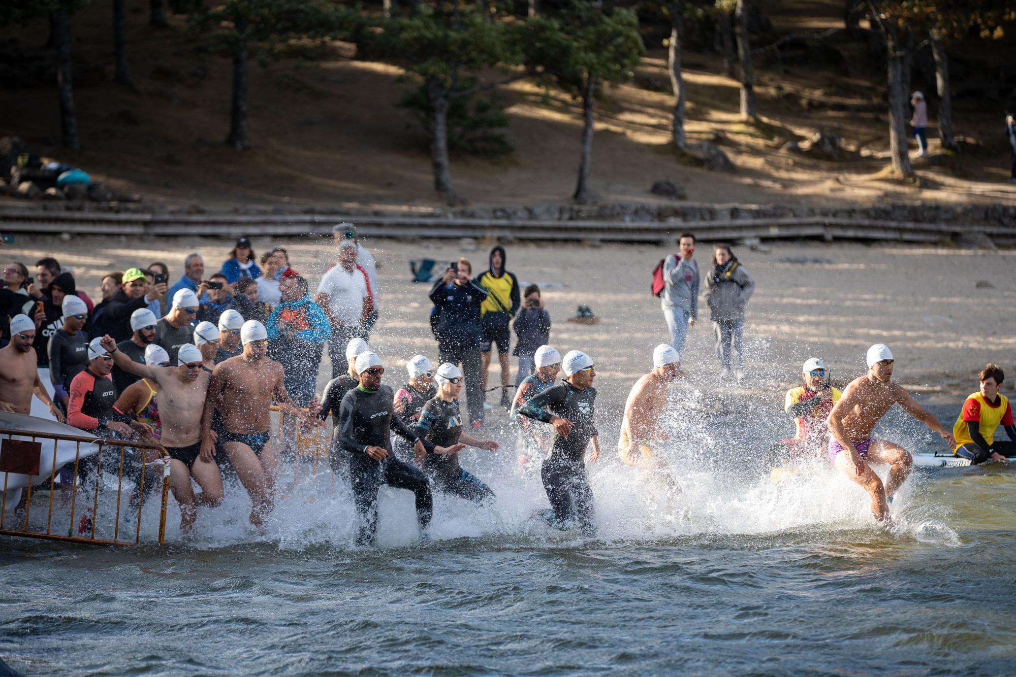 GALERÍA | El Lago de Sanabria vive uno de sus días "grandes" con la Travesía a Nado