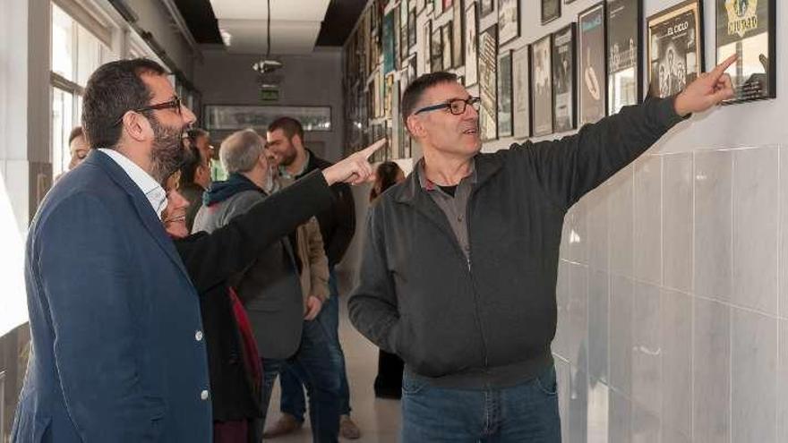 El secretario de Cultura del PSOE, ayer, en la Escuela de Imagen.