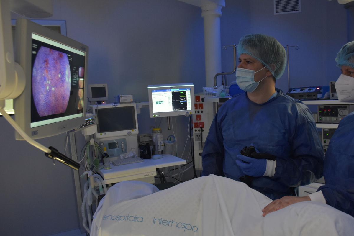 Una prueba para detectar cáncer de colon en un centro médico de Manresa, en una imagen de archivo.