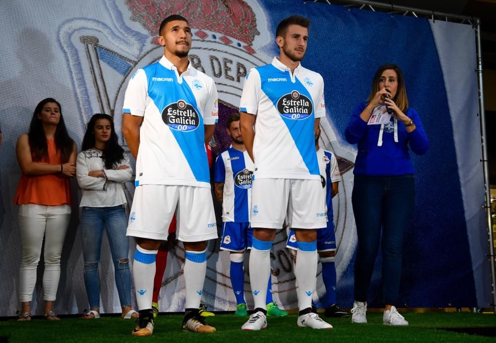 Presentación de los fichajes y la nueva equipación