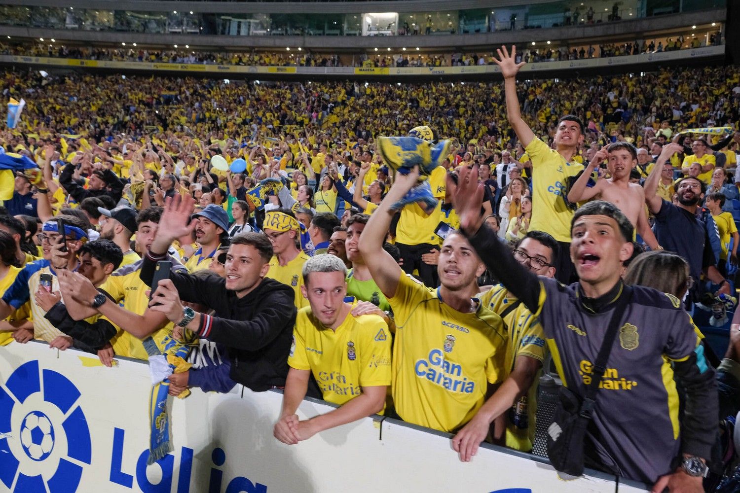 Ascenso de la UD Las Palmas, la celebración en el Estadio de Gran Canaria