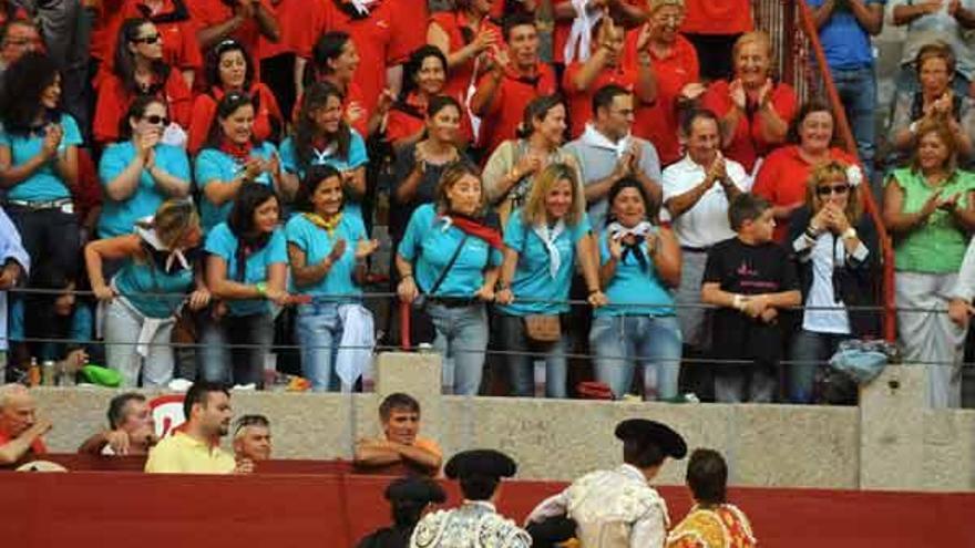 Peña femenina &quot;Vraguel&quot;.  // Gustavo Santos