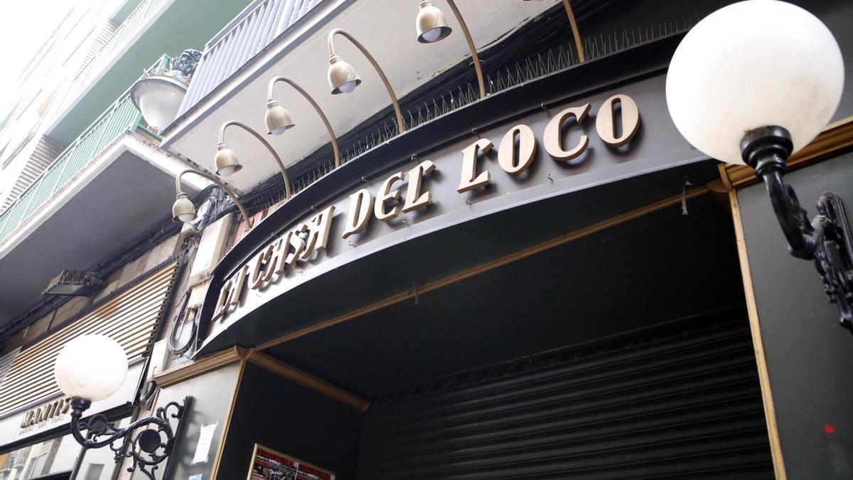 Fachada del bar La Casa del Loco, en la calle Mayor de Zaragoza, donde se produjeron los hechos.