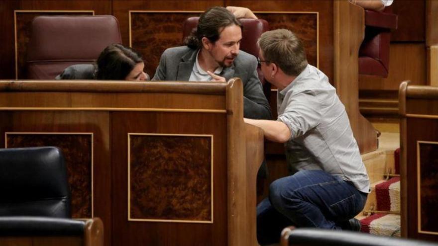 Podemos pide a Rajoy que dialogue con Puigdemont