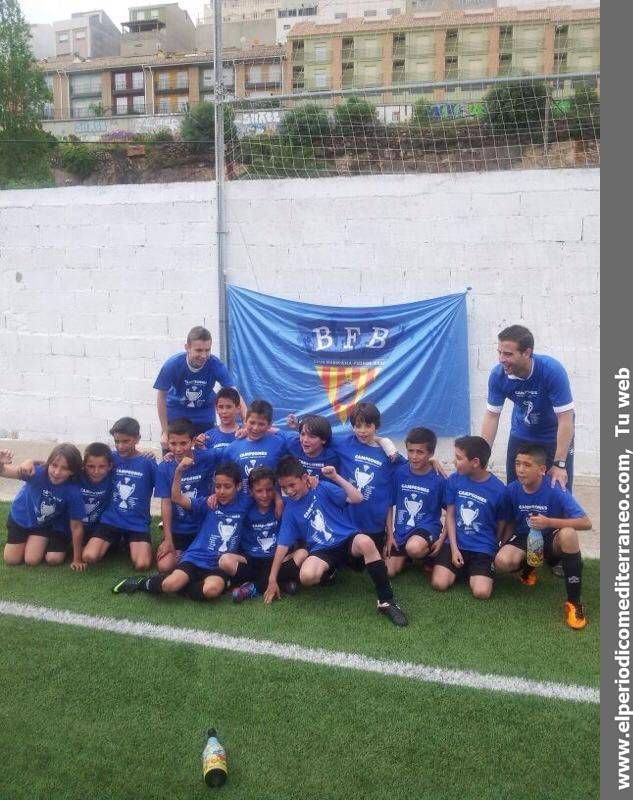 GALERÍA DE FOTOS - El Burriana Fútbol Base copa los campeonatos