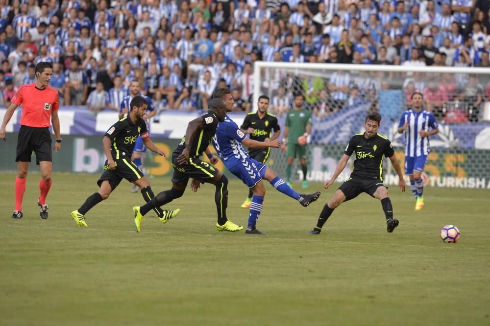 Partido entre el Alavés y el Sporting