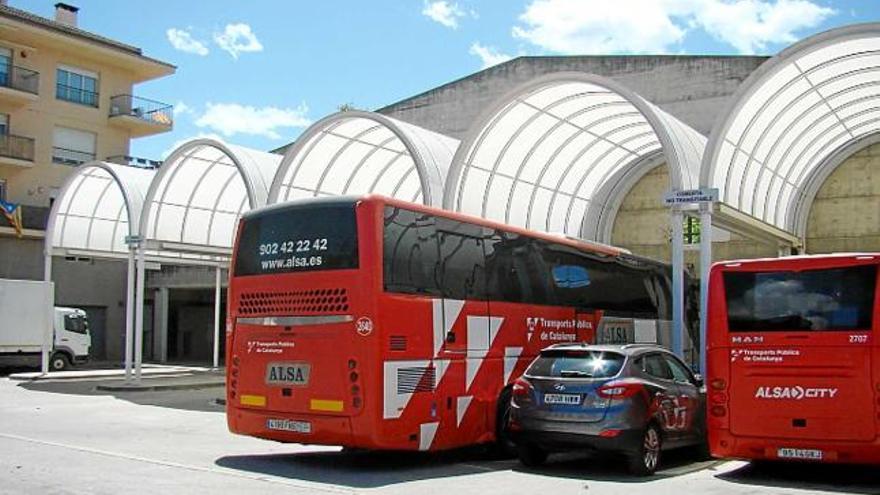 Autobusos aparcats a l&#039;estació solsonina