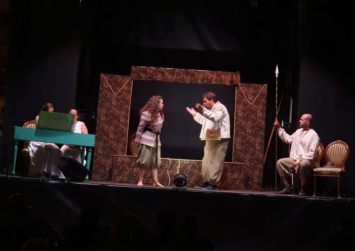 Un momento de una representación de «El retablo de Maese Pedro». | Cedida