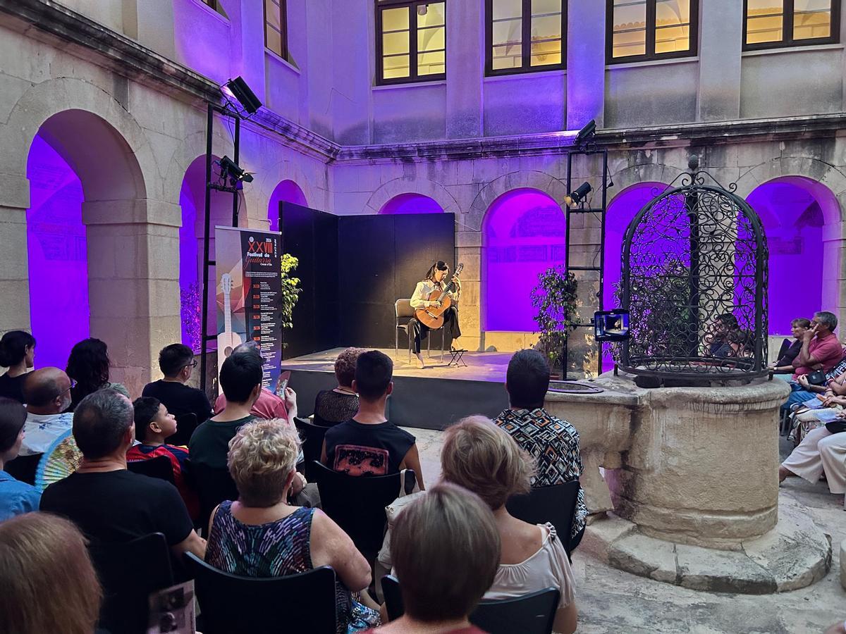 Claustro de la Iglesia San José lleno durante la interpretación de Hayoung Lee.