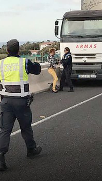 Una mujer en estado de embriaguez roba un camión en Morro Jable