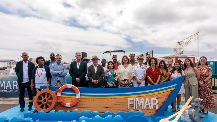 Desde huesos de ballena a bañadores o lanchas motoras: Fimar convierte al Puerto de Las Palmas en un escaparate de la economía azul