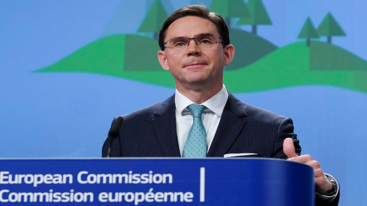 El vicepresidente para el Empleo, Jyrki Katainen, en rueda de prensa.