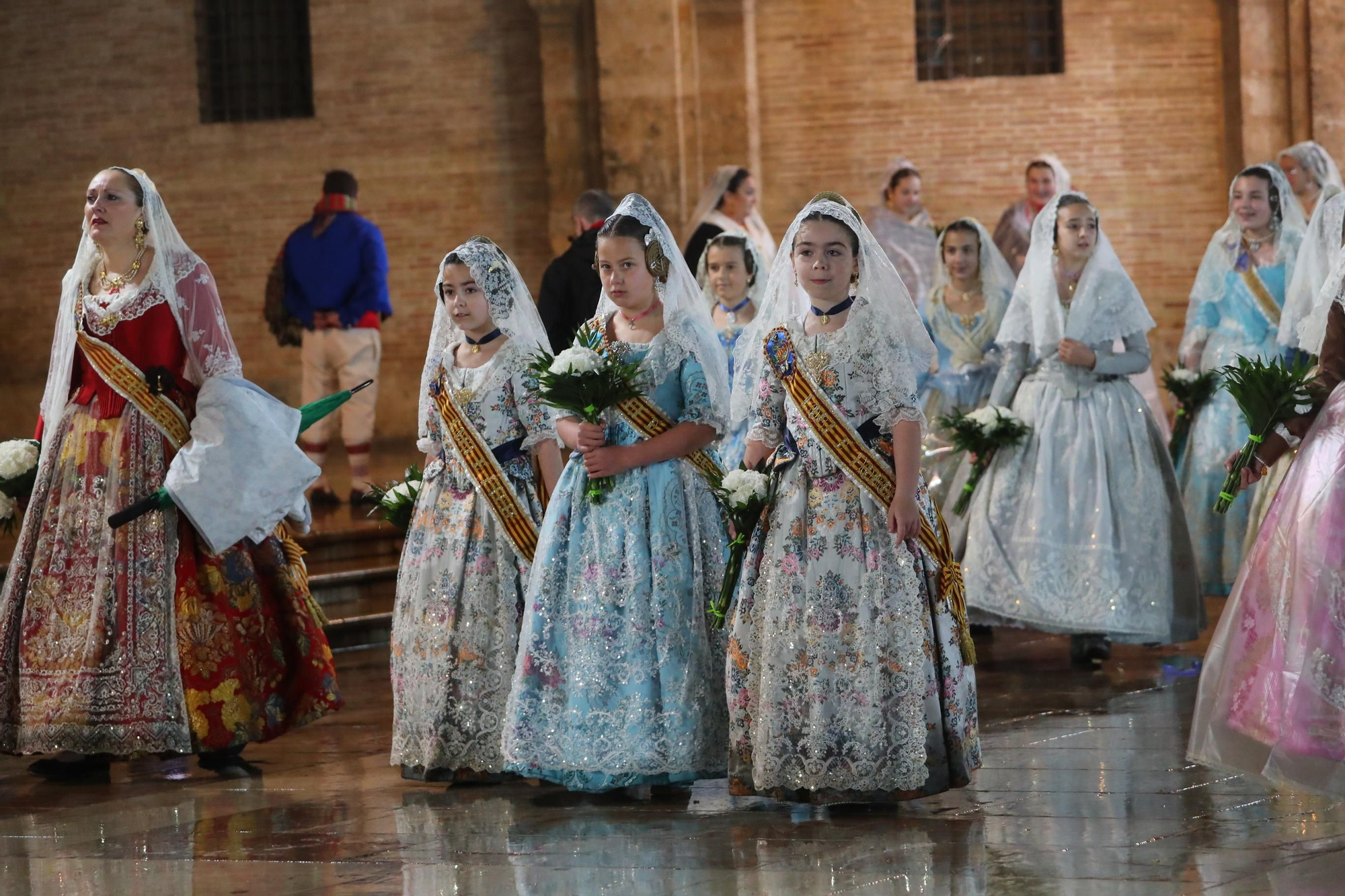 Búscate en el primer día de ofrenda por la calle de la Paz (entre las 20:00 a las 21:00 horas)